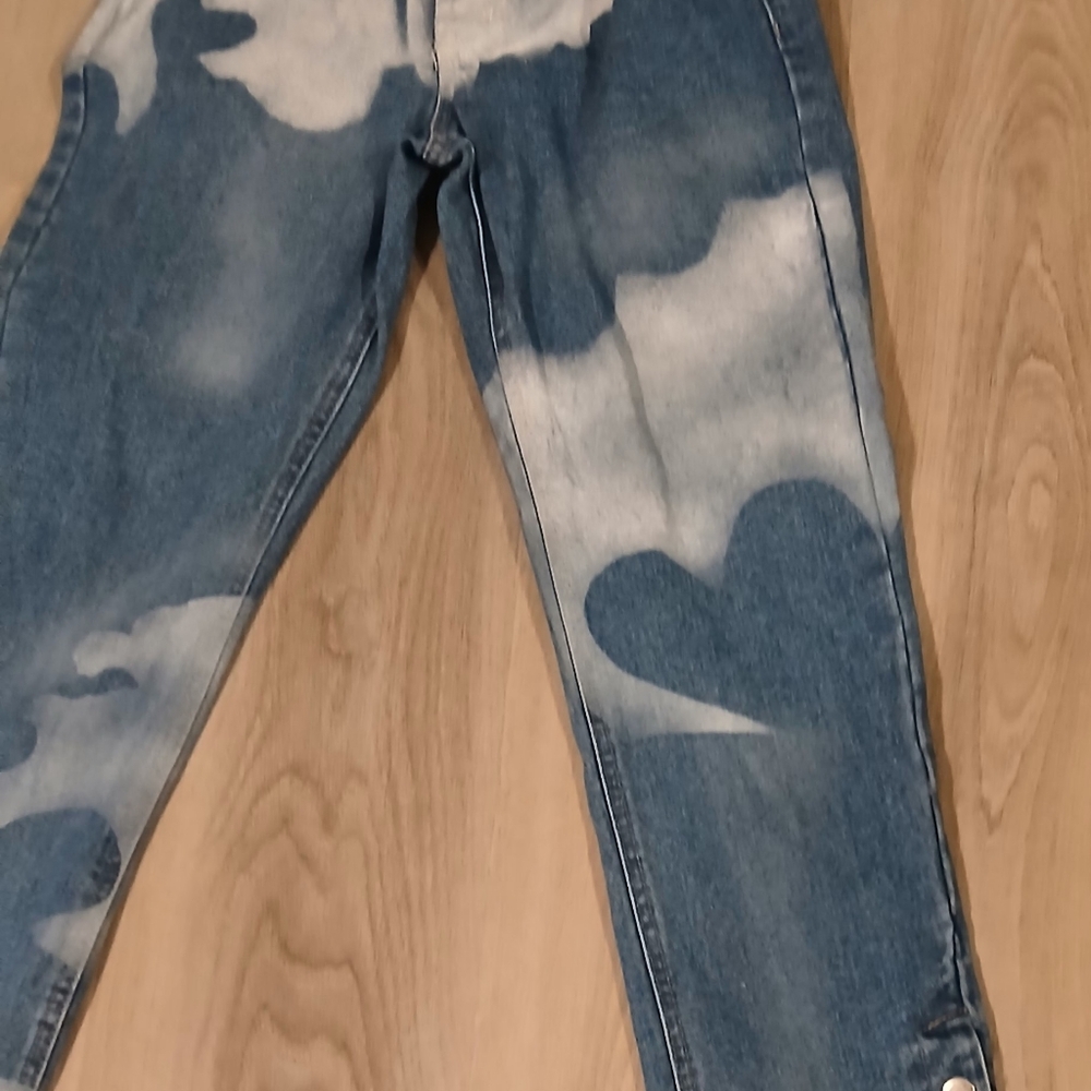 Boohoo Mens Blue & White Heart Pattern Jeans Silver Snaps On The Legs Size 30R